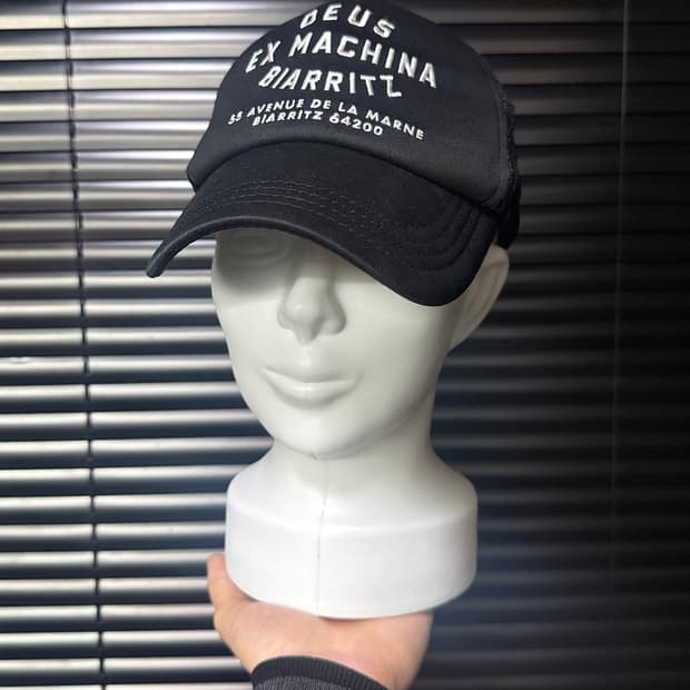 데우스 엑스 마키나 비아리츠 블랙 검정 트러커 볼캡 모자 모터사이클  