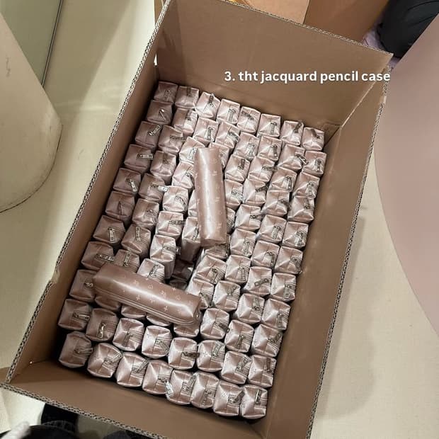 [구해요] 쓰리타임즈 팝업 기프트 펜슬케이스 구해요 | 쓰탐 필통