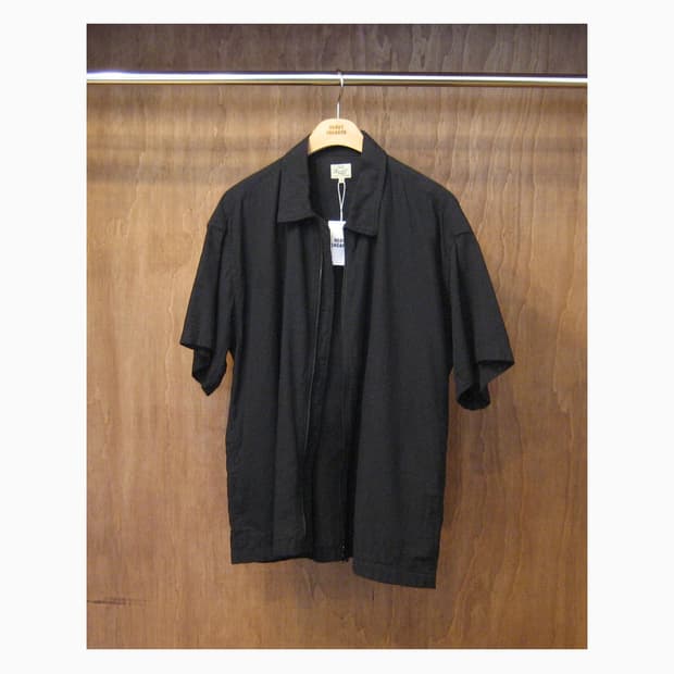 GOLD ZIP SHIRT