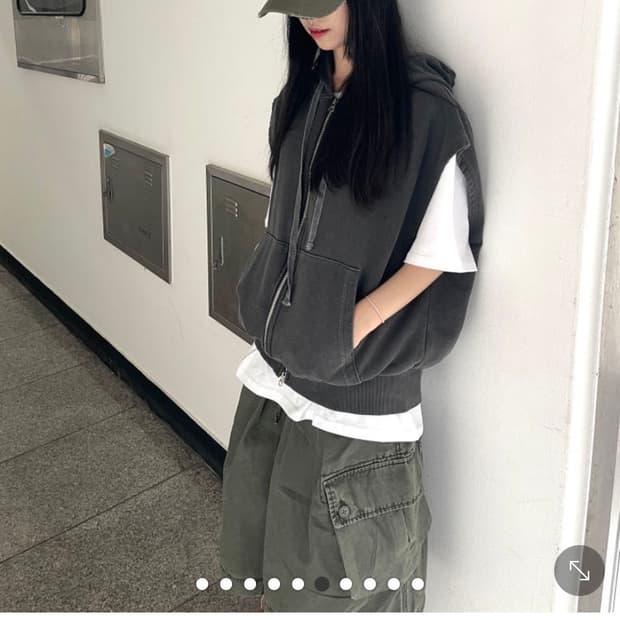 히니츠키 그래이 투웨이 조끼
