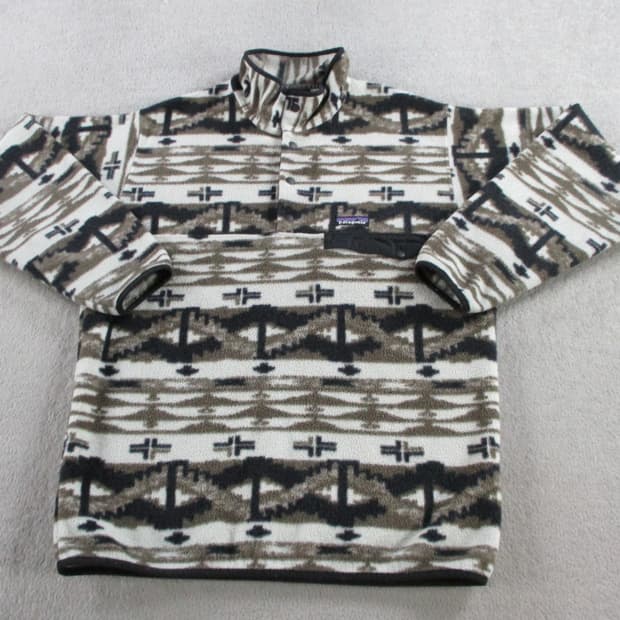 10s 파타고니아 신칠라 스냅-T 브라운/아이보리