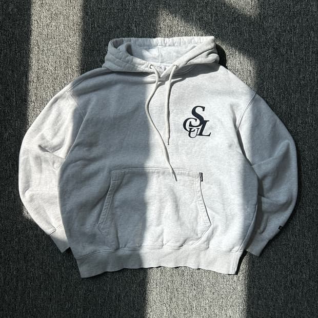 스컬프터 멜란지 심볼 로고 후드티