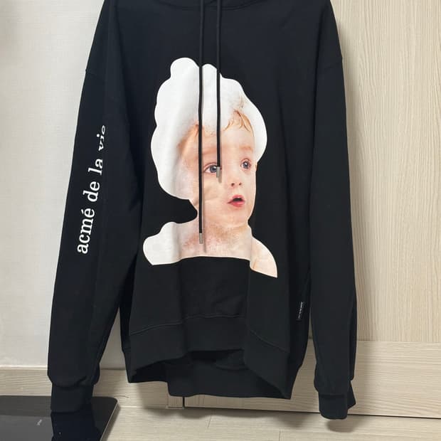 ADLV 아크메드라비 후드티