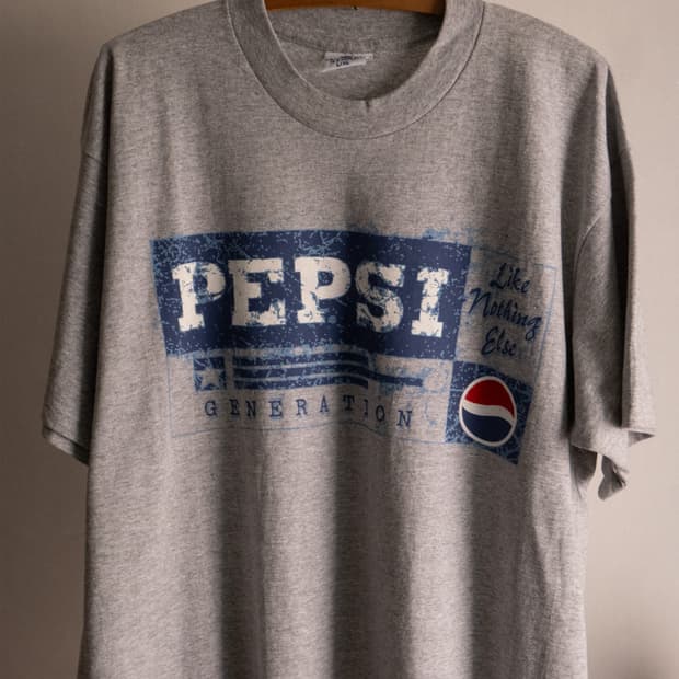 90s PEPSI T shirt Made in USA / 105-110