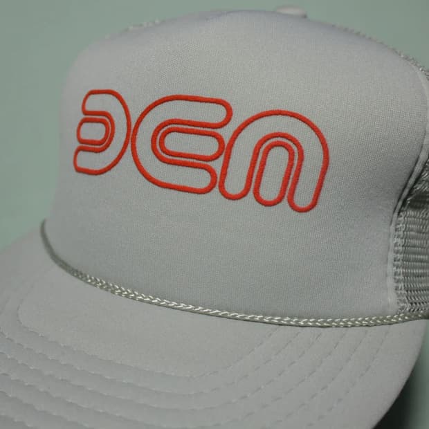 DCN DEM 빈티지 80s 트러커 캡 모자