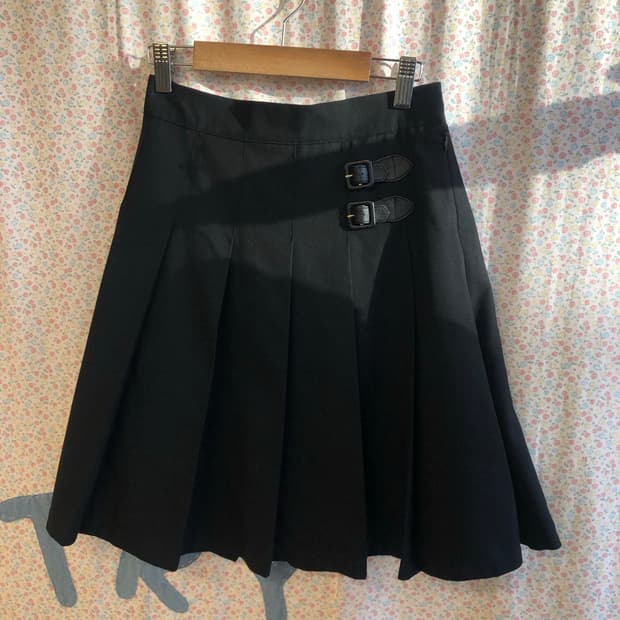 belt pleats skirt