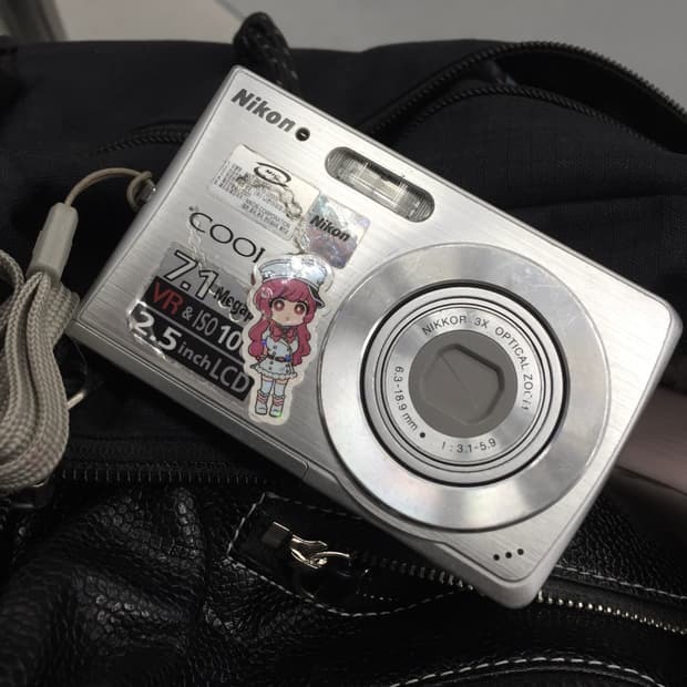 니콘 쿨픽스 S200 아사 디카