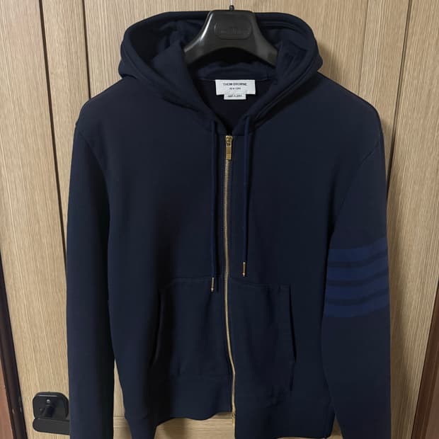 톰브라운 사선완장 후드집업 네이비