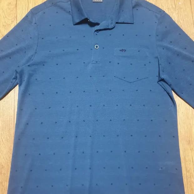 PAT 긴팔 카라티 95 사이즈입니다