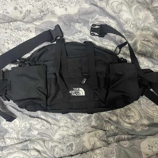 노스페이스 힙색 슬링백 등산 라이딩