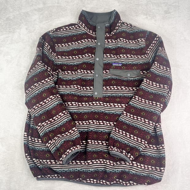 10s 파타고니아 리버서블 신칠라 스냅T 버건디 패턴