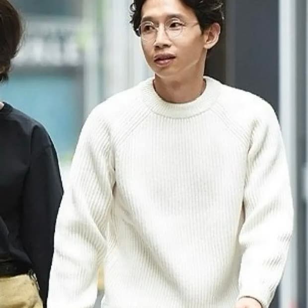 유니클로U 르메르 램스울 봉태규니트 