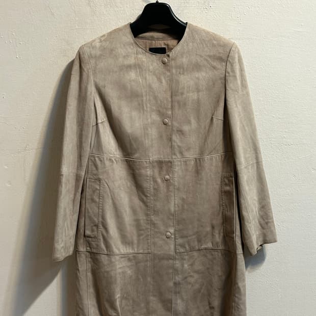 위켄드 막스마라 베이지 스웨이드 자켓