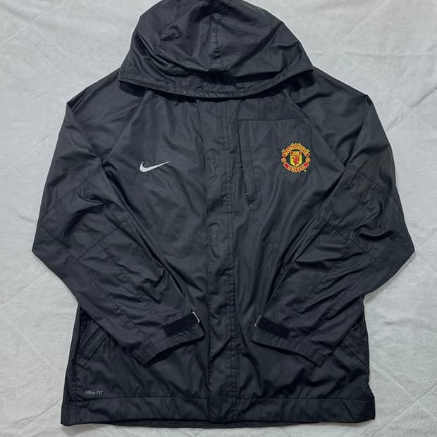 나이키 맨체스터 유나이티드 바람막이
