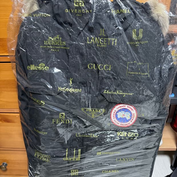 캐나다구스 패딩