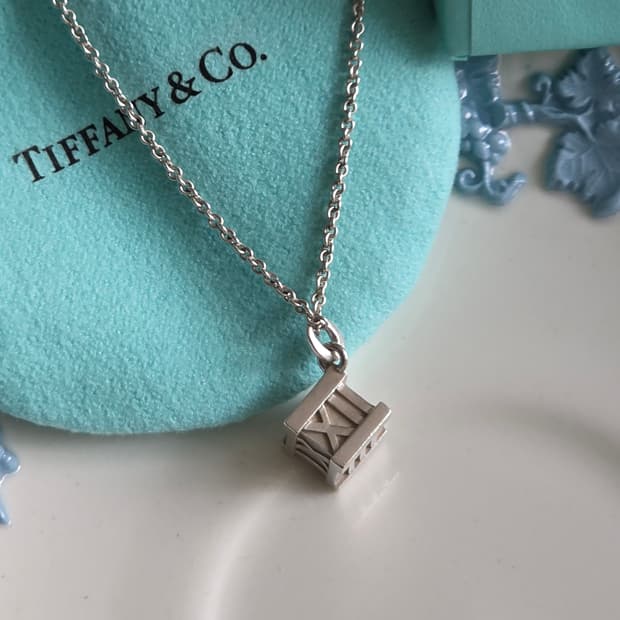 티파니앤코 아틀라스 큐브 실버925 목걸이