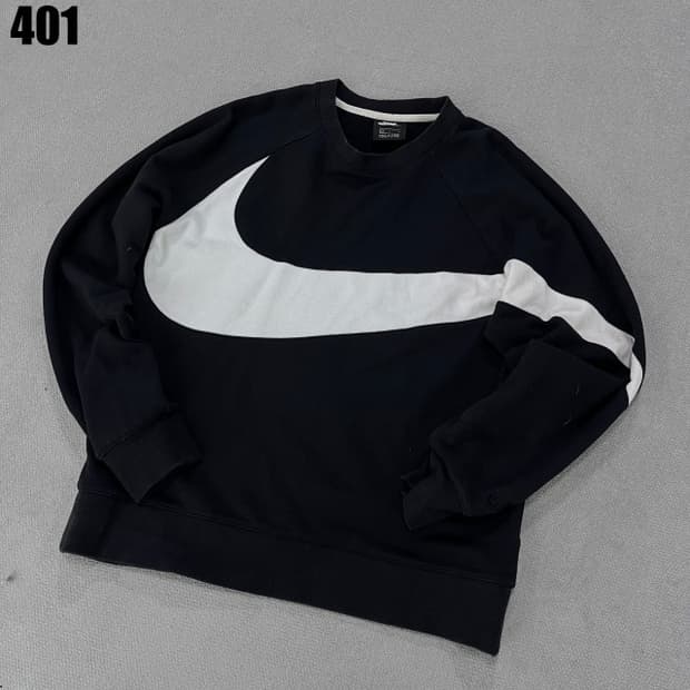 나이키 블랙 맨투맨 