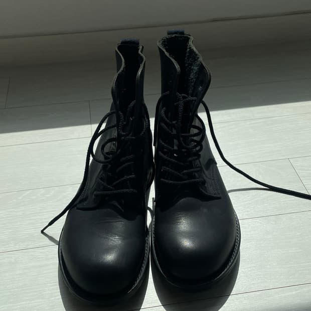 Margaret Howel 블랙 워커 245