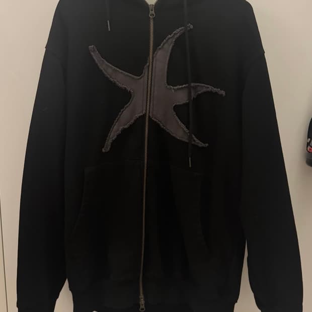 더콜디스트모먼트 후드집업