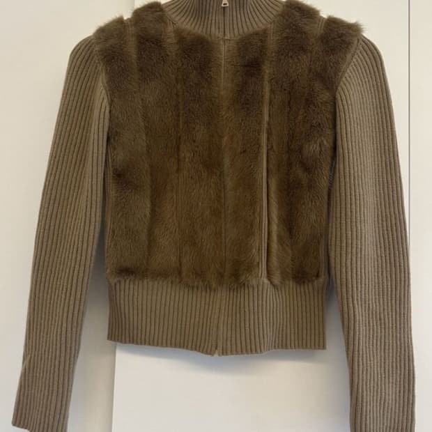 PRADA 프라다 집업 크롭재킷(울/캐시미어/디테일-밍크 퍼)해외발송