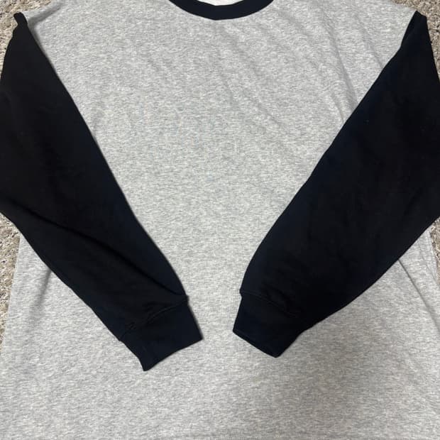 일본판 퍼플앤옐로우 맨투맨 사이즈 105