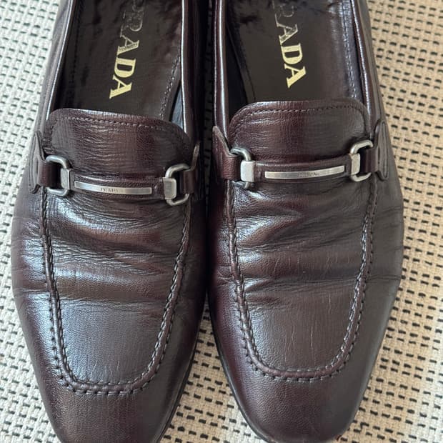 00s 프라다 버클 로퍼