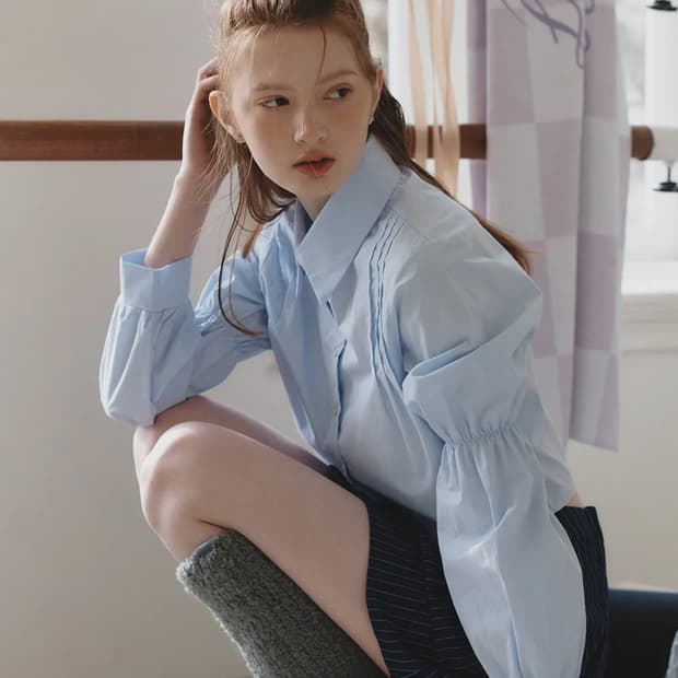 레터프롬문 스완 벌룬 블라우스 스카이블루