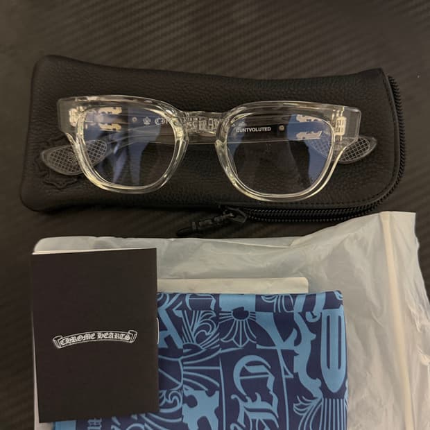 크롬하츠 컨볼루티드 크리스탈