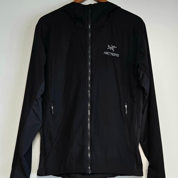 (정품)24SS 아크테릭스 아톰 SL 후디 블랙 M(100~105) 새제