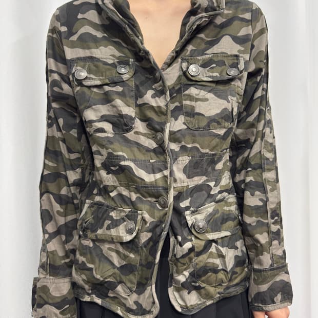 camo button jacket