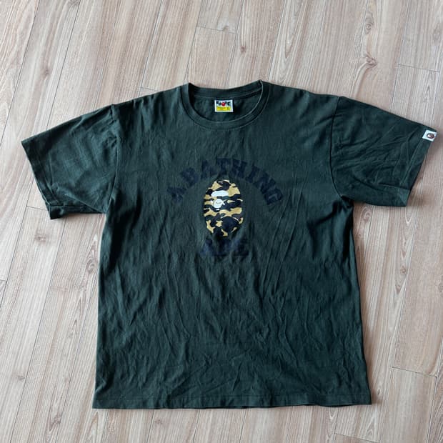 CAMO COLLEAGE T-SHIRTS