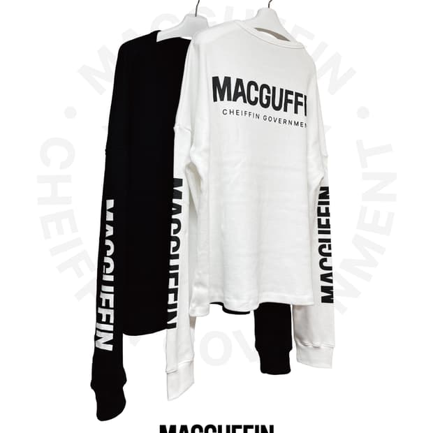 MACGUFFIN 와플니트 맨투맨 롱슬리브 블랙 & 화이트
