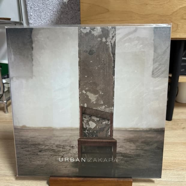 어반자카파 LP (500장 한정 초판) 1.2.3집 판매합니다