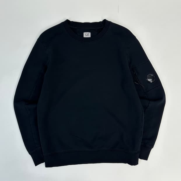 CP컴퍼니 렌즈 맨투맨 L