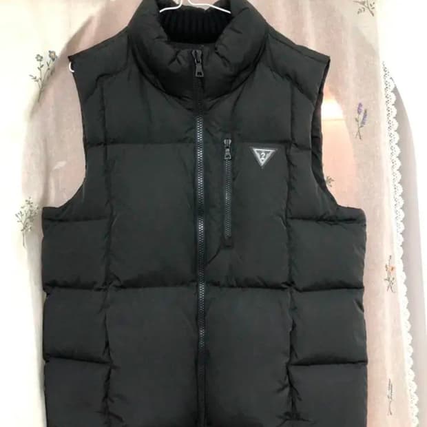 게스 패딩 베스트 판매