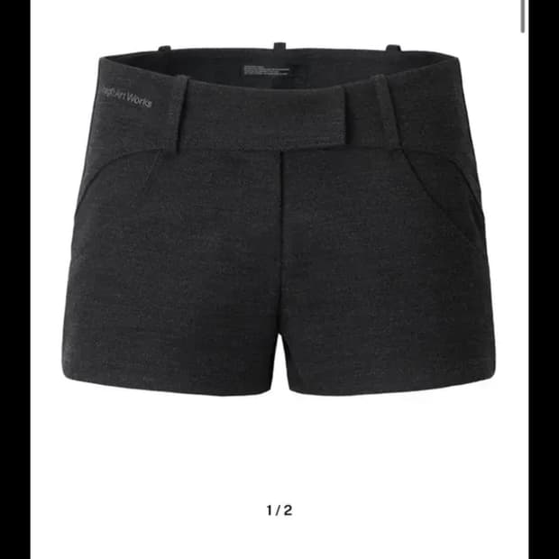 새상품) 이네기 커브드 라인 쇼츠 curved line shorts 차콜