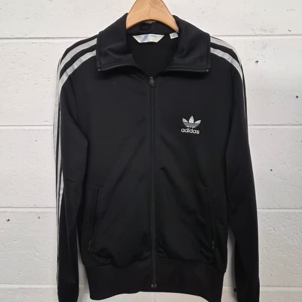 우먼 95) 아디다스 파이어버드 크롭져지 검/은 져지 팝니다