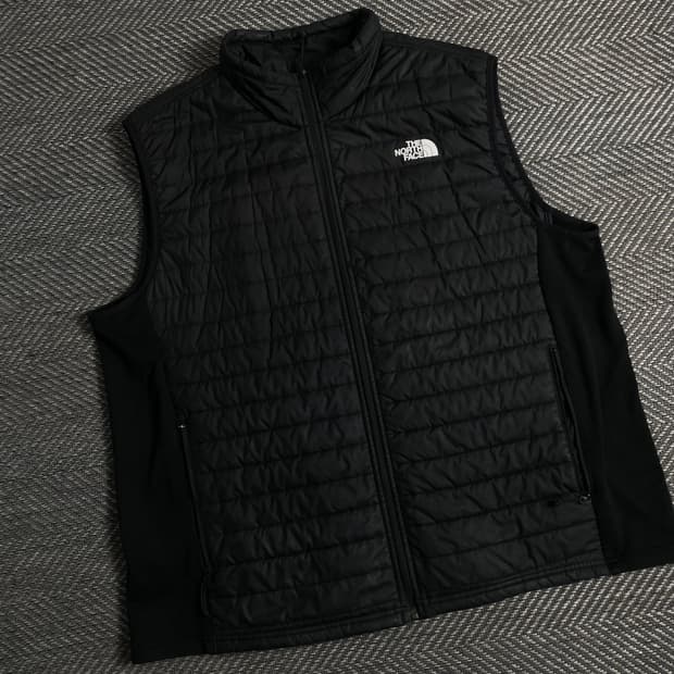 노스페이스 신형 블랙 경량 다운 베스트y 3429