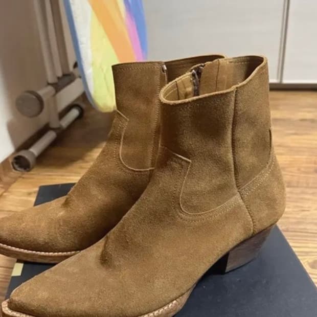 생로랑 루카스 42