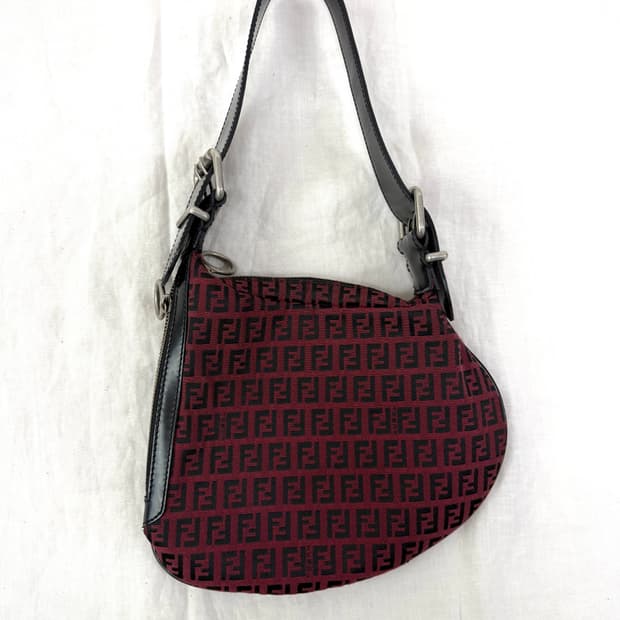 펜디 캔버스 오이스터 백 fendi oyster