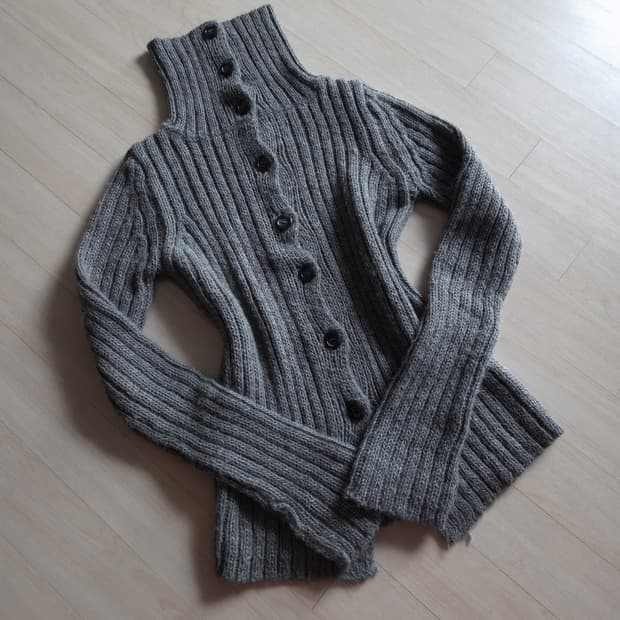 알파카 하이넥 슬림핏 가디건