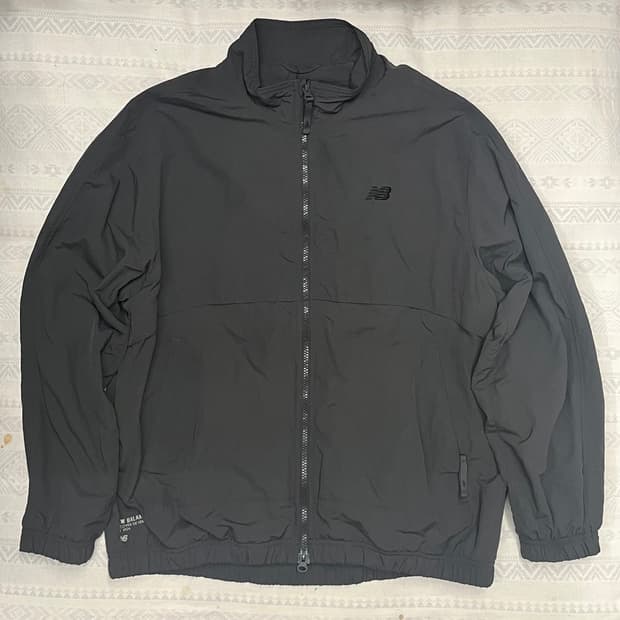뉴발란스 바람막이 XL(105)