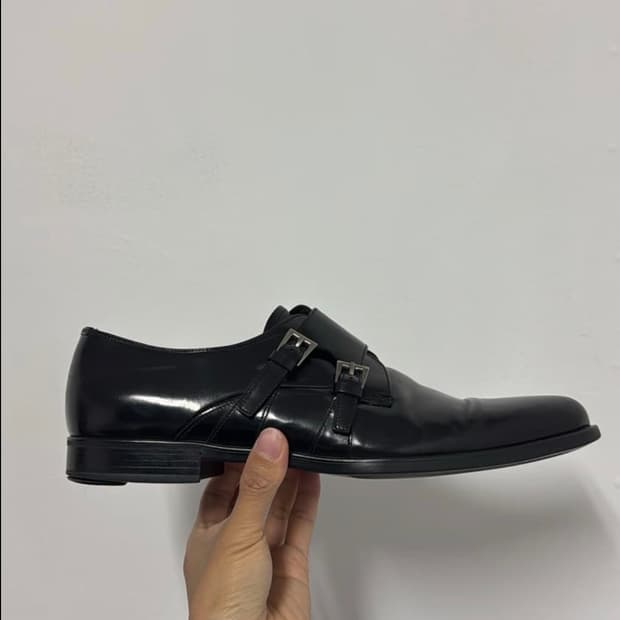 프라다 아카이브 몽크 스트랩 로퍼