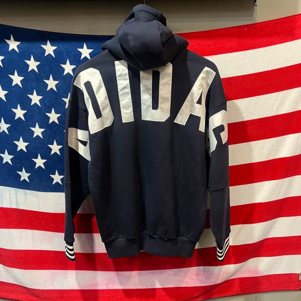 아디다스 셰르파 후드티