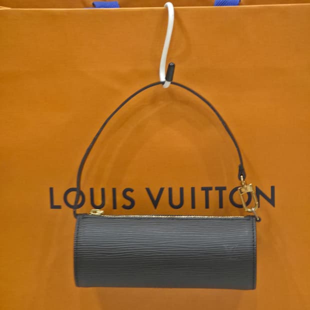 루이비통 에삐 빠삐용 미니백 