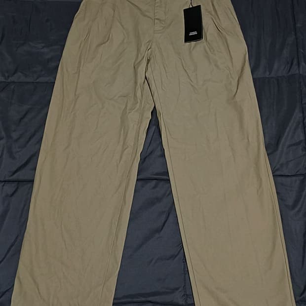 무신사 미사용 와이드면바지 31인치 기장101