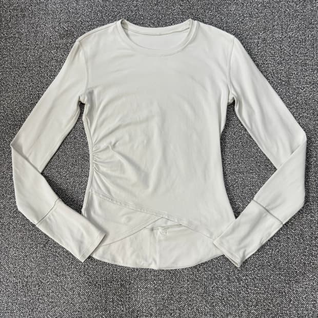 룰루레몬 개더드 웨이스트 롱슬리브 러닝 탑