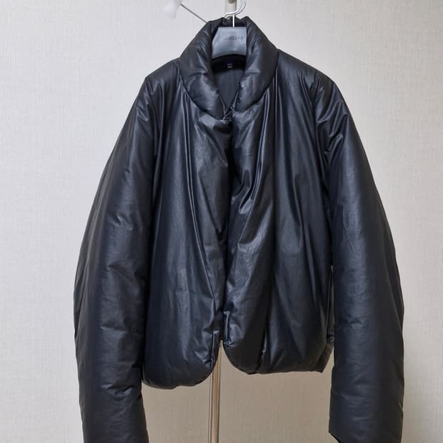 이지 가죽느낌 패딩 M