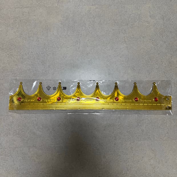 슈프림 프리기프트 왕관