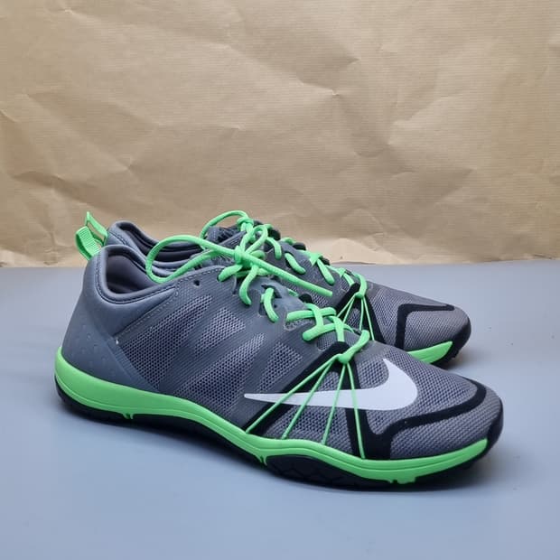 나이키 고 플라이이즈 슬립온 255